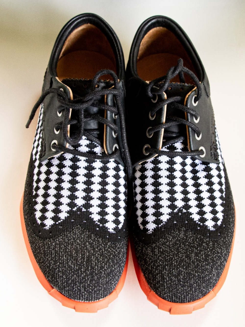 Vintage John Fluevog Orbit, Black/Orange Broque Derby Shoes, Size 7 women/5 men
